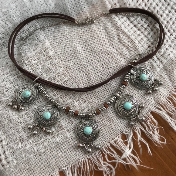 Jewelry - Statement Necklace